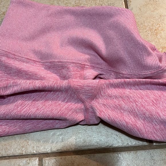 ALO Yoga Alosoft High Waisted Lounge Leggings Parisian Pink Heather Size Small - Picture 10 of 16